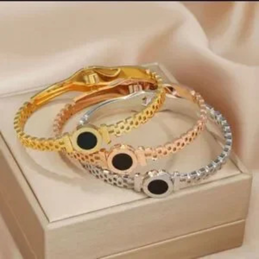 Roman Numerals Black Acrylic Stainless Steel Bracelet